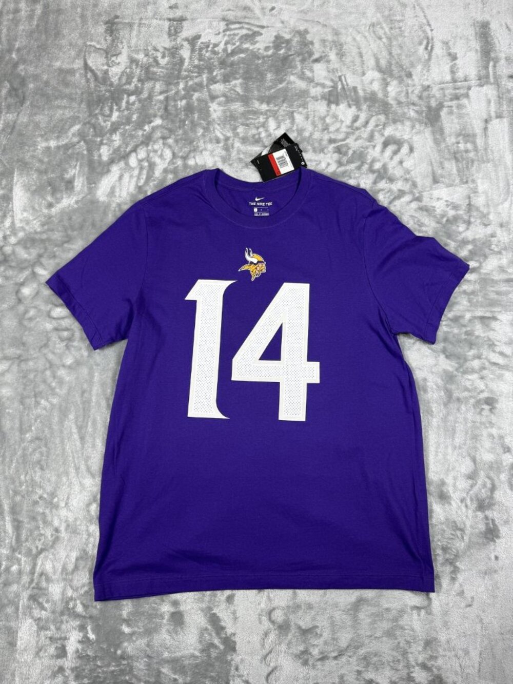 New Minnesota Vikings Shirt Men's Large Purple NFL Stefon Diggs 14 Nike Tee